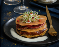 Mille-feuille de magrets aux cèpes et Rocamadour AOP