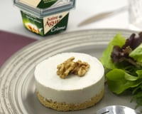 Cheesecake à la crème de Saint Agur et aux éclats de poire et noix