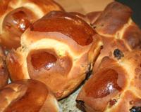 Brioches aux fruits confits.
