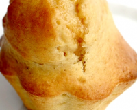 Au goûter comme pour le dessert, voici de bons petits muffins à la banane, pleins d'énergie!