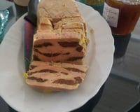 Terrine de foie gras mi-cuit marbré aux figues