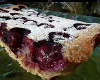 Un grand pot de confiture de myrtilles qui s'ennuie dans le placard ...... alors pourquoi pas faire une tarte ....... aussitôt pensé aussitôt fait !