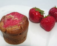 Moelleux Chocolat au Lait au Cœur coulant de Fraise