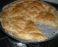 Une tourte à la dinde moelleuse au doux goût de moutarde.