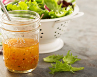 Fini la routine : 10 recettes de vinaigrettes originales qui vont transformer vos salades