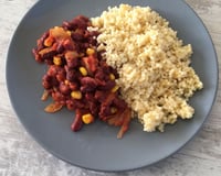 Chili de haricots rouges et couscous en perles