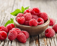 Que faire de ses framboises trop mûres : voici la super astuce du pâtissier Yann Couvreur !