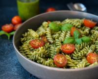 Salade de pâtes au pesto