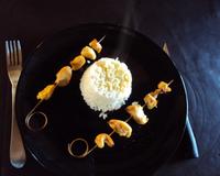 Une recette parfaite pour un buffet avec vos convives. Les brochettes marinées peuvent aussi être congelées.