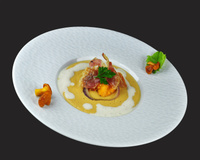 Velouté de girolles à la crème d'ail fumé et pancetta grillée