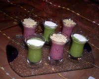 Verrines de soupe de petits pois et betteraves