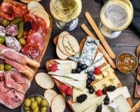 Ce dressage va rendre ringarde votre planche apéro !