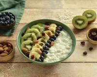 Pour un petit déjeuner complet ou un brunch gourmand, voici un riz rond qui est cuit dans du lait d'amandes puis il est agrémenté…