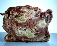 Gâteau marbré pomme-cannelle