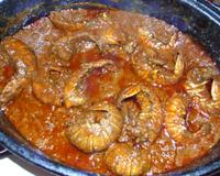 C'est une recette pour 4 personnes qui peu se servir accompagnée de riz ou de pates.