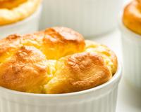La légèreté de ce soufflé de carottes au Bresse Bleu est idéale pour commencer un repas !