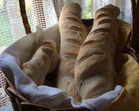 Une boule de pain maison a réaliser à la main sans machine.