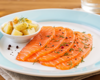 Saumon Gravlax comme dans les pays scandinaves