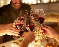 Comment choisir le bon vin pour les fêtes ? Les conseils (vraiment utiles) d’un pro