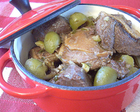 L'une de mes recettes préférée : des morceaux de canard fondants dans une onctueuse sauce aux olives, simple mais vraiment bon!