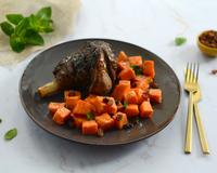 Aujourd'hui on partage avec vous notre expérience de cuisson de cette délicieuse souris d'agneau à la menthe et au miel avec le four Combiné…