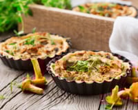Quiche au lait ribot, champignons, lardons, boursin