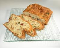 base: gâteau au yaourt (sans sucre),ajouter olives ou lardons ou poivrons etc...
