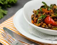 C'est une recette 'd'inspiration espagnole', qui ne répète pas forcement l'original à la lettre. Par exemple, je cuis le petit épeautre dans une sauteuse séparément,…