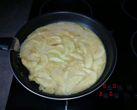 Gâteau aux pommes à la poêle