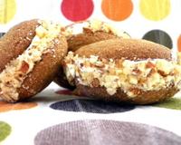 Les fêtes approchent, et bientôt les odeurs d' épices empliront les cuisines , voici une déclinaison parfaite pour un Whoopie de noël plein de saveurs