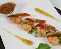 Gambas poêlées piment, ail et sauce gingembre