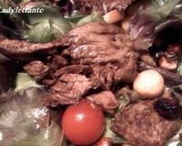 Une salade de saison et du terroir.