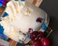 La recette inratable pour une chantilly légère et gourmande, à réaliser au siphon.