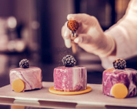 Bientôt un nouveau film de Jamel Debbouze sur la belle histoire d'un champion du monde de pâtisserie