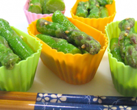 asperges assaisonnées très simplement par de l'huile de sésame et du wasabi. Relevé et doux à la fois, c'est parfait comme accompagnement lors du repas ou comme élément…