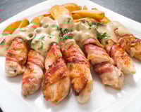 Allumettes au poulet et lard fumé sauce au Gorgonzola