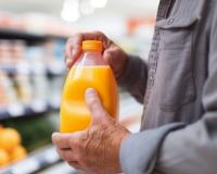 Pourquoi les jus de fruits vendus en supermarché seront bientôt moins sucrés ?