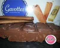 Tablette de chocolat au lait et crêpes dentelles