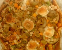 Pizza aux légumes et au fromage de chèvre