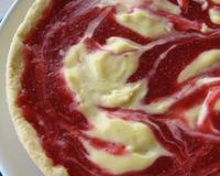 Une tarte fruitée sans gluten et sans lactose à base de fraise et de crème d'amande, la pâte est également sans gluten et lactose