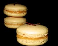 Une délicieuse recette de macarons avec une ganache riche en saveurs.