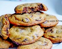 Bonjour à tous! "Des cookies il y en a des millions sur la toile, mais ceux-ci sont super bons, moelleux, friables, chocolatés.... moi j'adore" dit le chef…