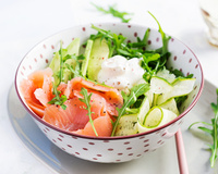 Il fait chaud, besoin de fraîcheur et de légèreté ? Cette recette de salade proposée par une diététicienne est parfaite !