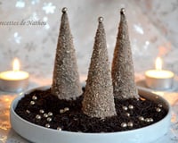 Sapins de Noël en chocolat, fourrés à la mousse de chamallows