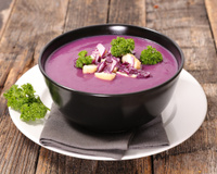 Gaspacho de chou rouge-pomme granny et crème mousseuse