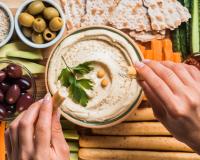 Pénurie de houmous : Pourquoi nos apéros n'auront pas la même saveur cet été ?