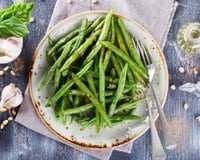 La sauce secrète de Laurent Mariotte va définitivement transformer votre salade de haricots verts