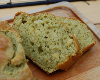 Cake au pesto et aux pignons de pin