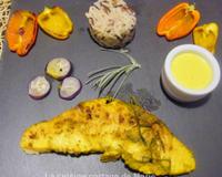 Un steak de requin mariné et grillée avec ses légumes croquants et son riz sauvage.