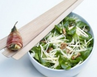 Délicieuse salade de panais, poires roulées dans la sauge et le lard...surprenant !